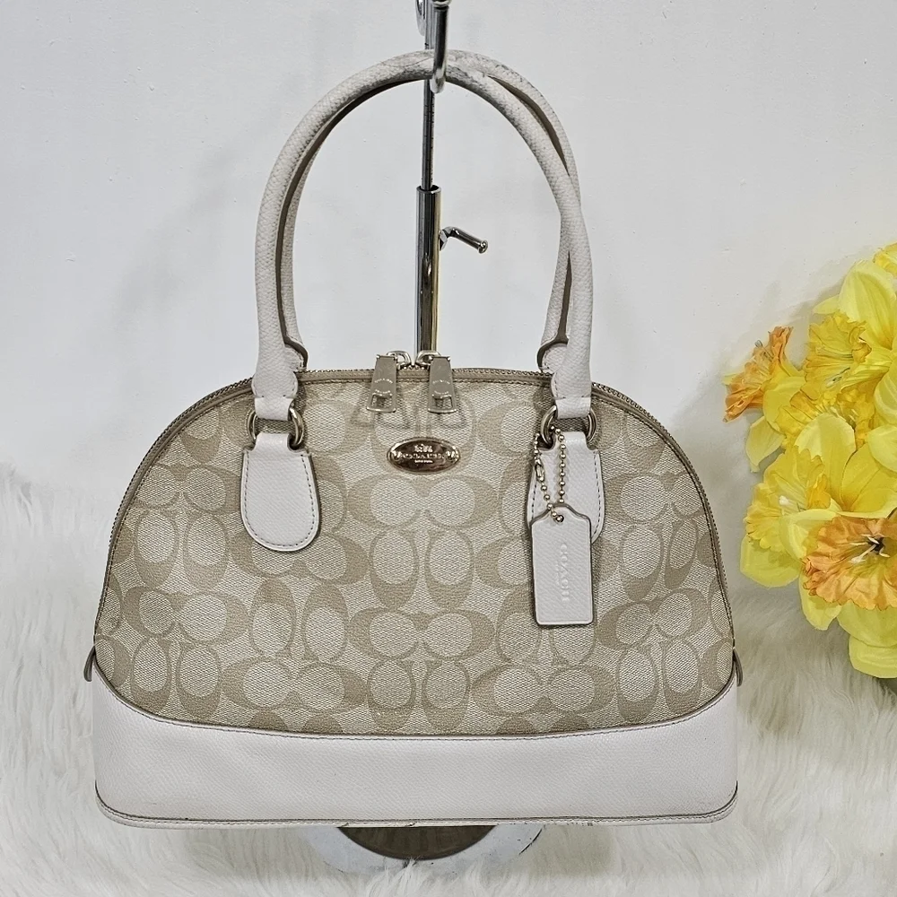 Coach Cora signature khaki